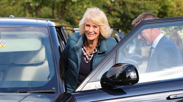 Cathy57600977's tweet photo. Queen Camilla attended the fifth edition of the Braemar Literary Festival, launched in collaboration with The Queen's Reading Room, at the Fife Arms Hotel in Royal Deeside today. https://t.co/wvxiP5M0J4