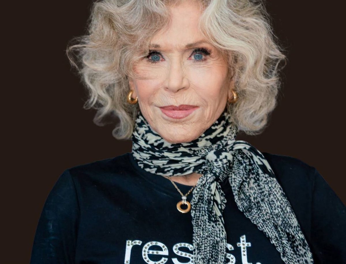 mcafeenew's tweet photo. 🚨JANE FONDA EARNED HERSELF A LIFETIME BAN FROM LOWER MANHATTAN’S HISTORIC KATZ’S DELI FOR CAUSING A SCENE DURING THE LUNCH RUSH!

Follow @RedLivesMatterQ 

“She stood on a table and showed everyone her shirt that said ‘Stop Genocide’ and tried to start a ‘Free Palestine’ chant,” said Deli Manager Josef Katz-Barron. 

“Our customers booed her until she left.”Katz-Barron says she’s the third celebrity to disturb the family-owned business this month.

“I guess they think because we’re Jewish that we want to play politics. They’re wrong.”

Share this everywhere so they see Jane Fonda got banned from Katz’s for her Free Palestine stunt!

Follow @mcafeenew for more drops.