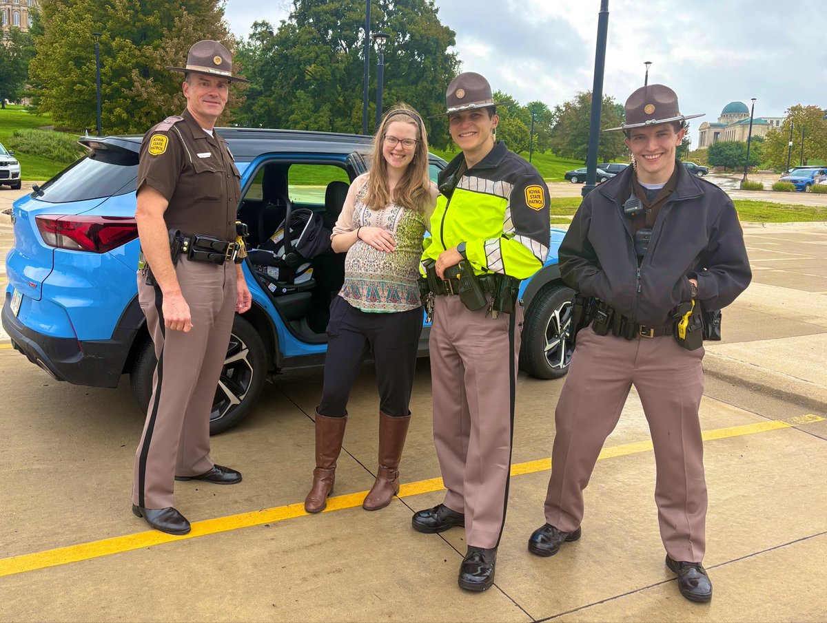 TrooperPaul103's tweet photo. That hat might fit someday! Trooper Ohotnicky #354 was ahead of the game recruiting a #FutureTrooper at DPS’s car seat check event today!
The rain didn’t stop us from educating parents on the importance of properly installing car seats!
#CarSeatSafety https://t.co/11vH5YZRw3