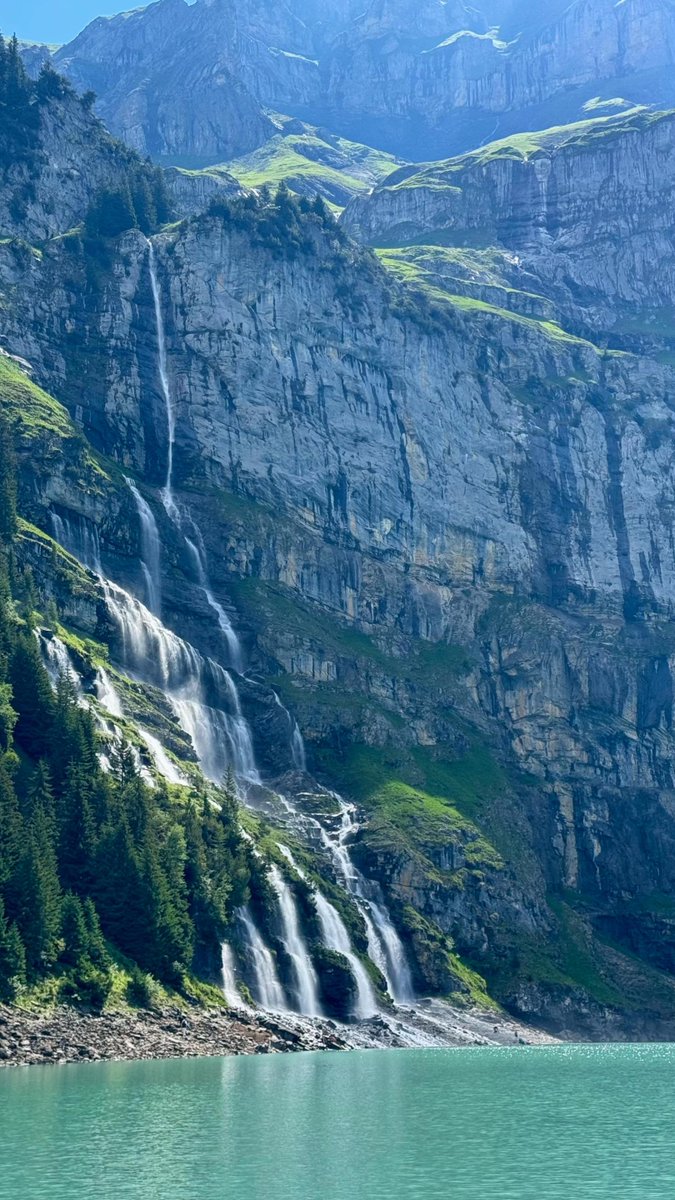 viewsoff's tweet photo. Switzerland 🇨🇭 https://t.co/29v9EWcbTQ