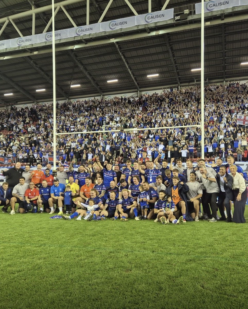 chris_kammy's tweet photo. What a performance 👏🏼 @WTrinityRL are in the Grand Final 🏈 🥳sneaked on the pitch with the lads to celebrate with the team 🤣 https://t.co/IE2eGNhzNn