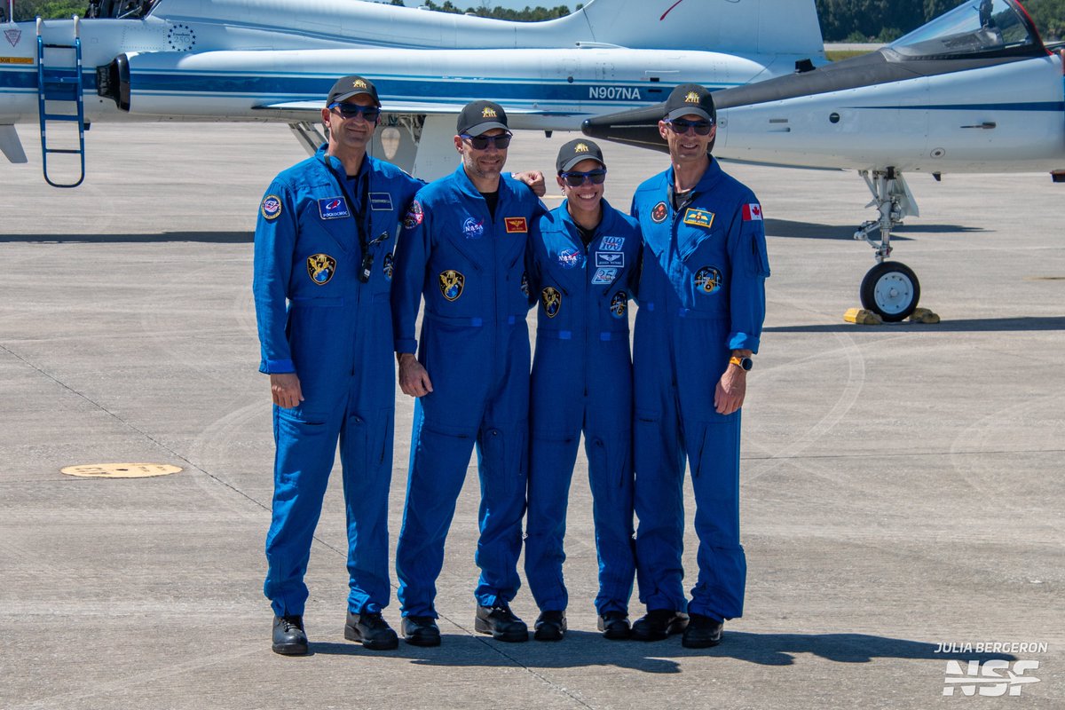 anajuliabanlei's tweet photo. La tripulación de la misión #Crew13 ya está en Florida. Watkins, Delaney, Kutryk y Teteryatnikov llegaron hoy al @NASAKennedy desde Houston y hablaron con la prensa a su llegada. Siguen en cuarentena sanitaria. Despegue previsto el 1 de octubre a las 15:10 UTC. https://t.co/ryNt51P4sK