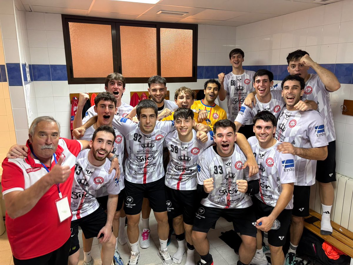 gijonjovellanos's tweet photo. ‼️ ¡VICTORIA! ‼️

¡Primeros dos puntos de la temporada! Gran trabajo de todo el equipo. 💪

#LosdelNorte #WelcomeToTheJungle 🔴⛰️ #GijonJovellanos https://t.co/tDh7RhQxQo
