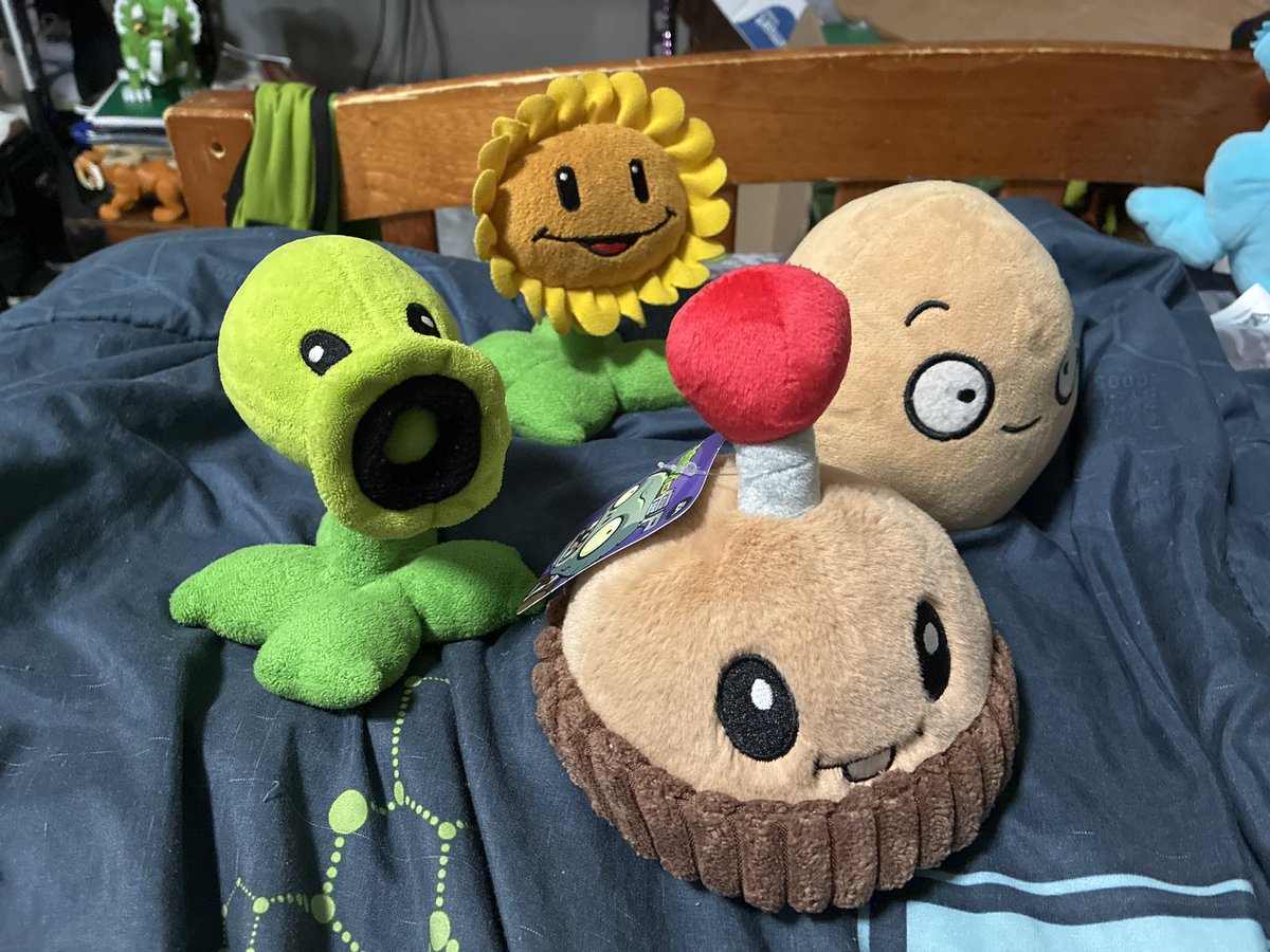 Nathanpvz's tweet photo. Howdy Jurassic Warriors and Plants! This Potato Mine, Mash is finally here! We can make a scene of PvZ 2 tutorial plants!
#PlantvsZombies #PlantsvsZombies2ItsAboutTime #PvZ #PvZ2 #Peashooter #Sunflower #WallNut #PotatoMine https://t.co/MbOwr8yWkw