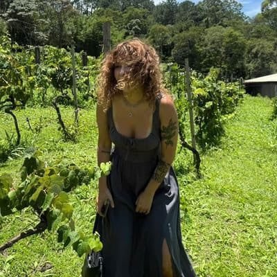 belaliberdade's tweet photo. Cometi a burrice de esquecer a senha da minha conta anterior 😭😭😭 https://t.co/pLt8Eh9uSU