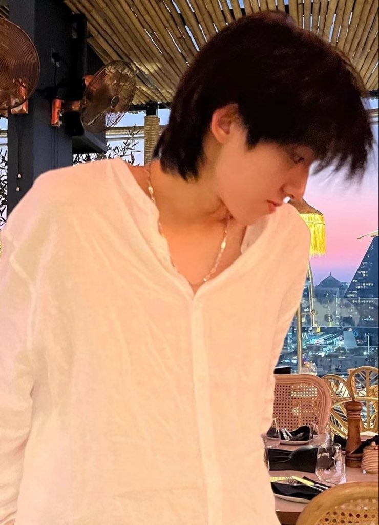 babiipofo's tweet photo. ‘ เกินเอื้อม ’ https://t.co/PrJIKmvKqK