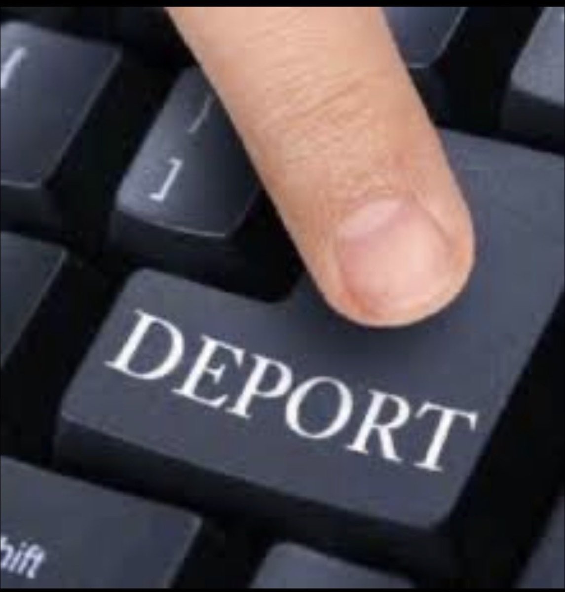 ROB0000006's tweet photo. @LeePheonix360 @KTHopkins https://t.co/JQqKkwviLR