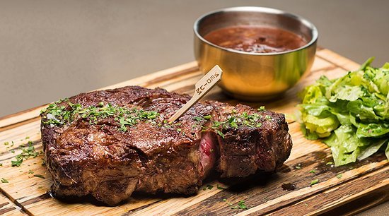 cronicabanqueta's tweet photo. ASADERO PUERTO PEÑASCO

Sus comensales y menciones en redes resaltan el filete de cabrería, el Rib Eye, el caldo de queso, la arrachera, las papas asadas y postres regionales como las coyotas.

Te esperamos
@AsaderoPuerto

🏠 Av. Renato Leduc No. 151
Col. Toriello Guerra
Tlalpan https://t.co/d4Wi809Eh8