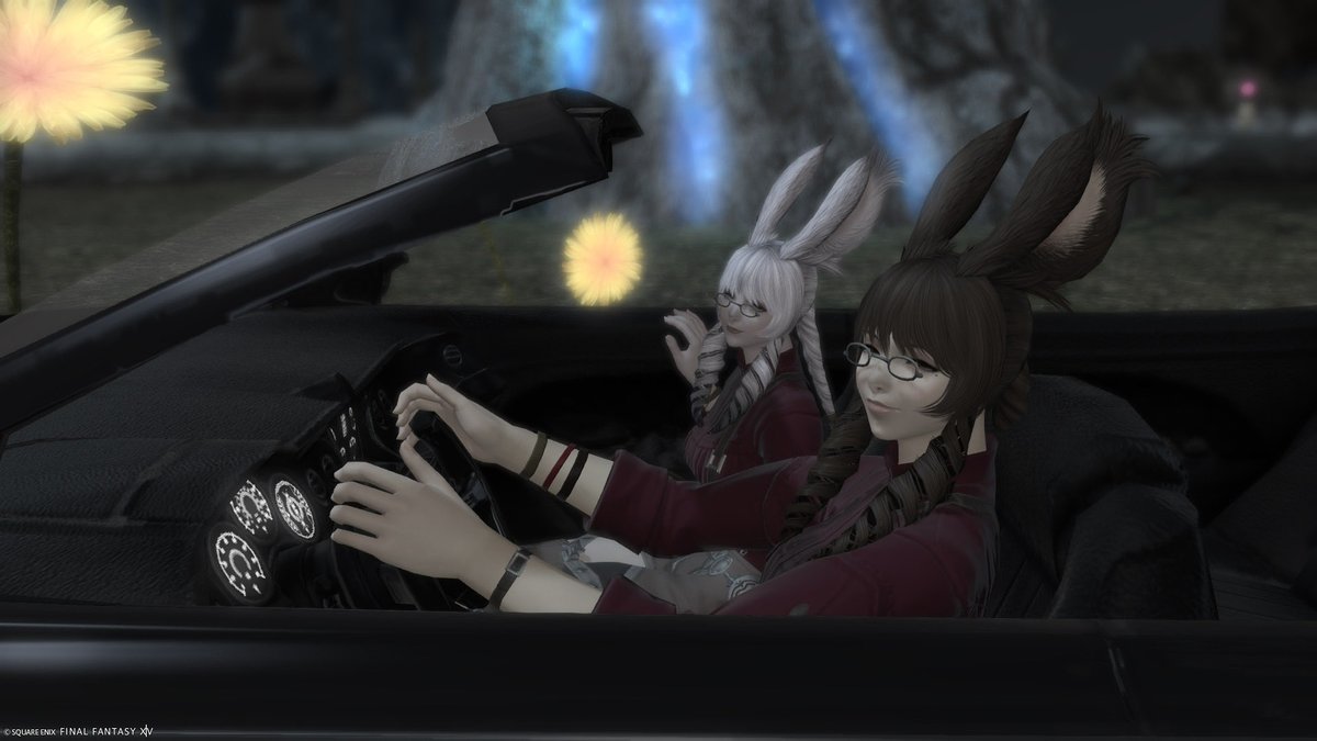 FF14_74's tweet photo. 今日はフレさんレガリア手に入れて
1番のりで乗らせて頂きました笑

めっちゃかっこよかった🫰
その後の双子コーデも可愛かったね😌
#FF14初心者 https://t.co/Nn4ladxa3D