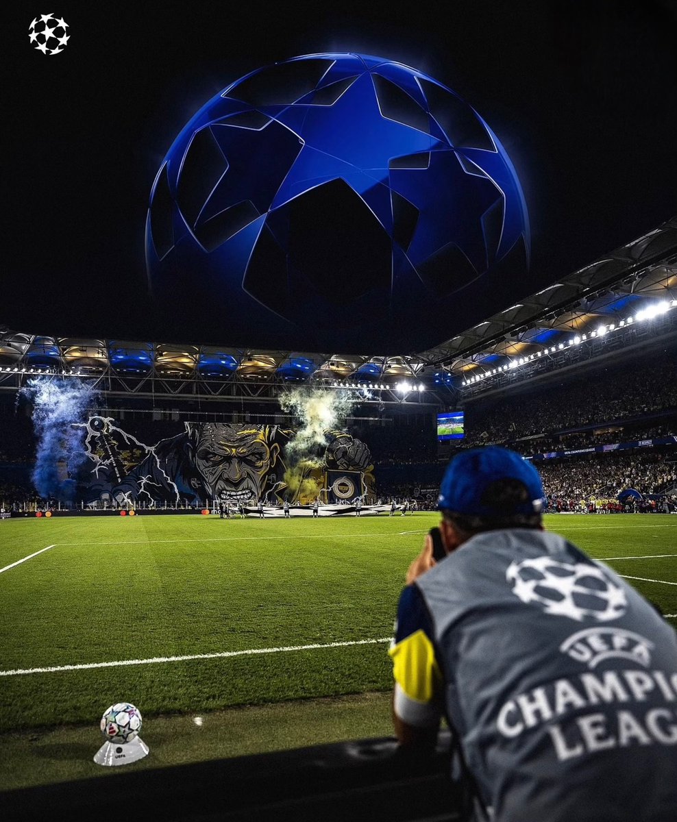 SaracogluSports's tweet photo. 📸Şampiyonlar Ligi resmi hesabının paylaşımı:

"🟡🔵" https://t.co/uk1lsfUoxk