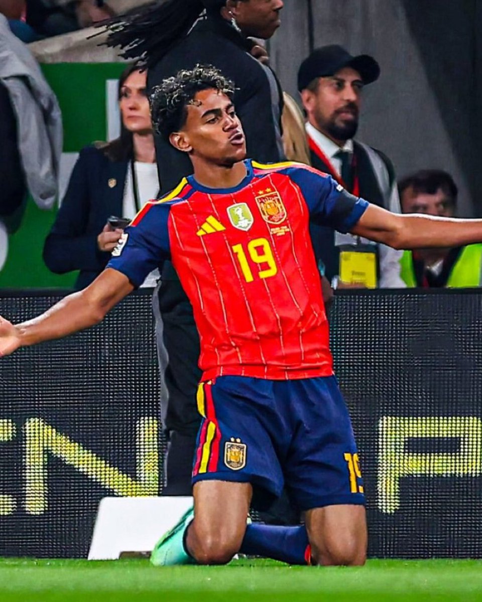 KalshiEPL's tweet photo. 🚨| BREAKING: Lamine Yamal becomes the youngest player to score against all five of Europe’s top nations before turning 20! 🇪🇸🔥 https://t.co/9k9wvmjrjX