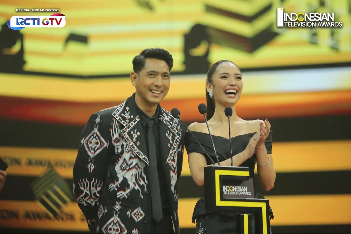 Aira_labiba1721's tweet photo. Foto2 kemeriahan acara malam ini dn Sena Davina di ITA 2026🤩

Bener2 speechless sama konsep opening nya tadi😭🔥🤟🏻

ARSHA ATTEND ITA 2026
#AryaAshaforlTA2026 
#TerikatJanjilTA2026
#AryaSaloka #AshaAssuncao https://t.co/DcgolY8QMm