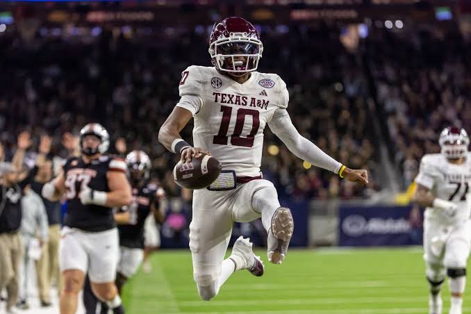 STR8LOCKZ's tweet photo. M. Reed 19+ Completions (+100)(DK)

LSU might have the big names and drama but the secondary has been subpar at best. Chambliss shredded this defense with his arm for 33 completions. Marcel has been doubted by most, when this LSU defense should be actually in doubt here. https://t.co/Npw11BAf44
