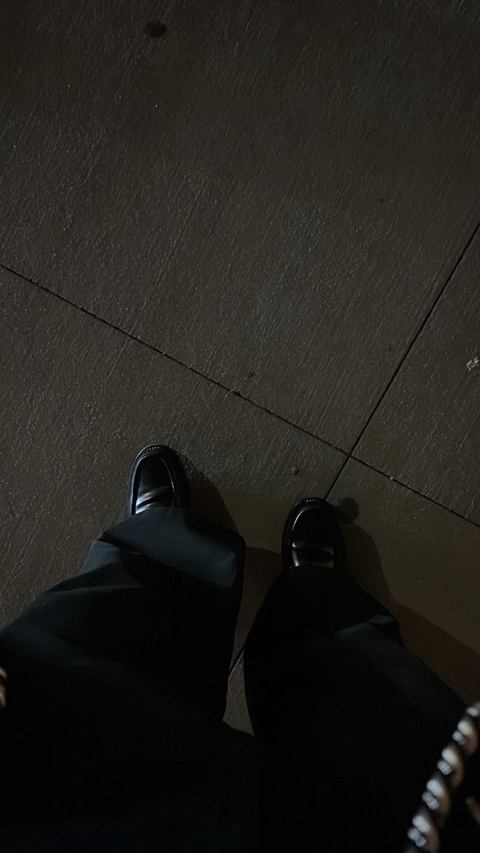 cliveking1_'s tweet photo. I really do love black https://t.co/2m4aX4R19e