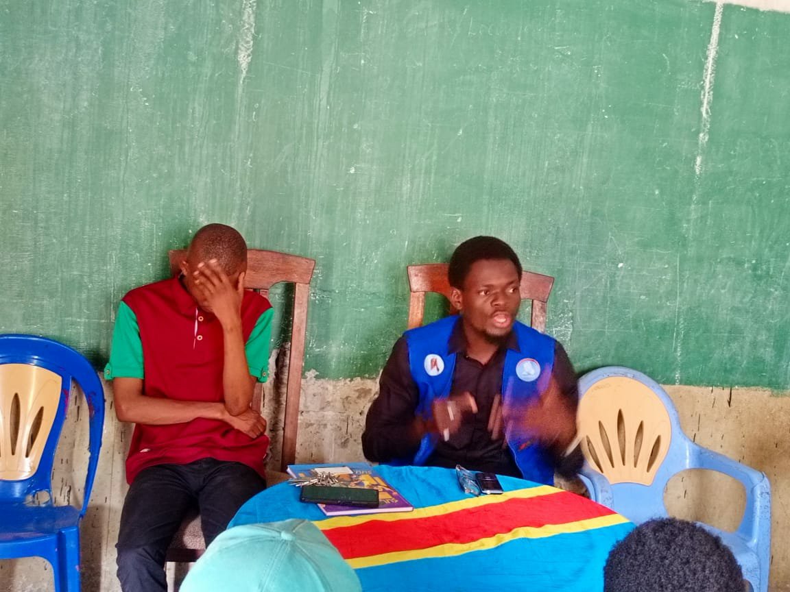 FBombula's tweet photo. Le Commissaire provincial de Gillets bleu,  monsieur @EsaieMvemba a effectué une descente dans la fédération de Ngaliema 1 ce samedi 26 septembre 2026.

@moise_katumbi @PappyMbaki @wembi_steve @WumbaMaria @tresorjuakali1 https://t.co/eY8nLk0HYX