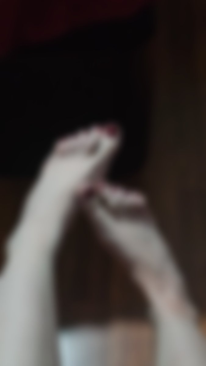 ana__cache's tweet photo. Click on the link to see more pictures of my feet https://t.co/CkJsETsdZp

#feet #feetfetısh #feetworshi̇p #feetdaddy #FeetCreators #feet_lover #onlyfans https://t.co/YKwUXHDqx0
