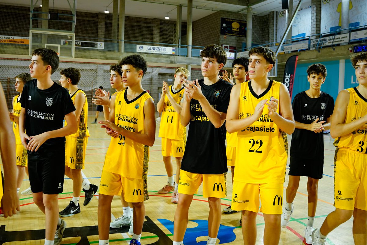 CB1939Canarias's tweet photo. BASE | Los dos precadetes @cajasiete @FundacionCBC, a la final del V Torneo U15 Solidario con el ELA 

➡️ Los chicos acaban de ganarle al Valencia en semis (76-63) y jugarán mañana la final ante el Real Madrid 

ℹ️ Más info 👉 https://t.co/f7BAVRLuXE

➡️ Las chicas han derrotado al SSV Lokomotive Bernau  🇩🇪 (64-13) y mañana jugarán por el título ante el Nuryana

ℹ️ Más info 👉  https://t.co/xLqxxgRNWC

📍 Complejo Deportivo Basilio Labrador | Los Realejos