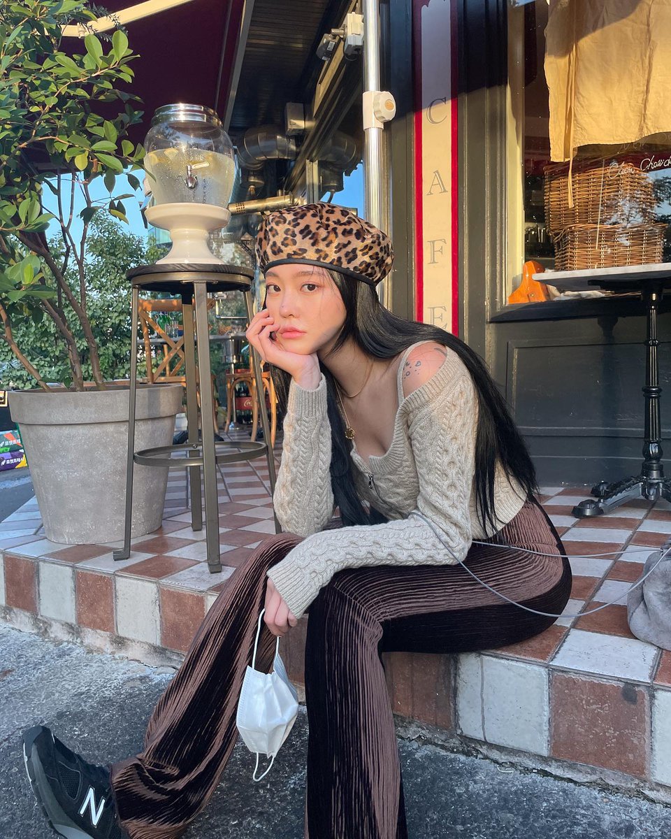 SiimonSimone's tweet photo. 今、一番旅行に行ってみたい場所はどこ�� ✌️
BeZui https://t.co/VLlyhInBb8
