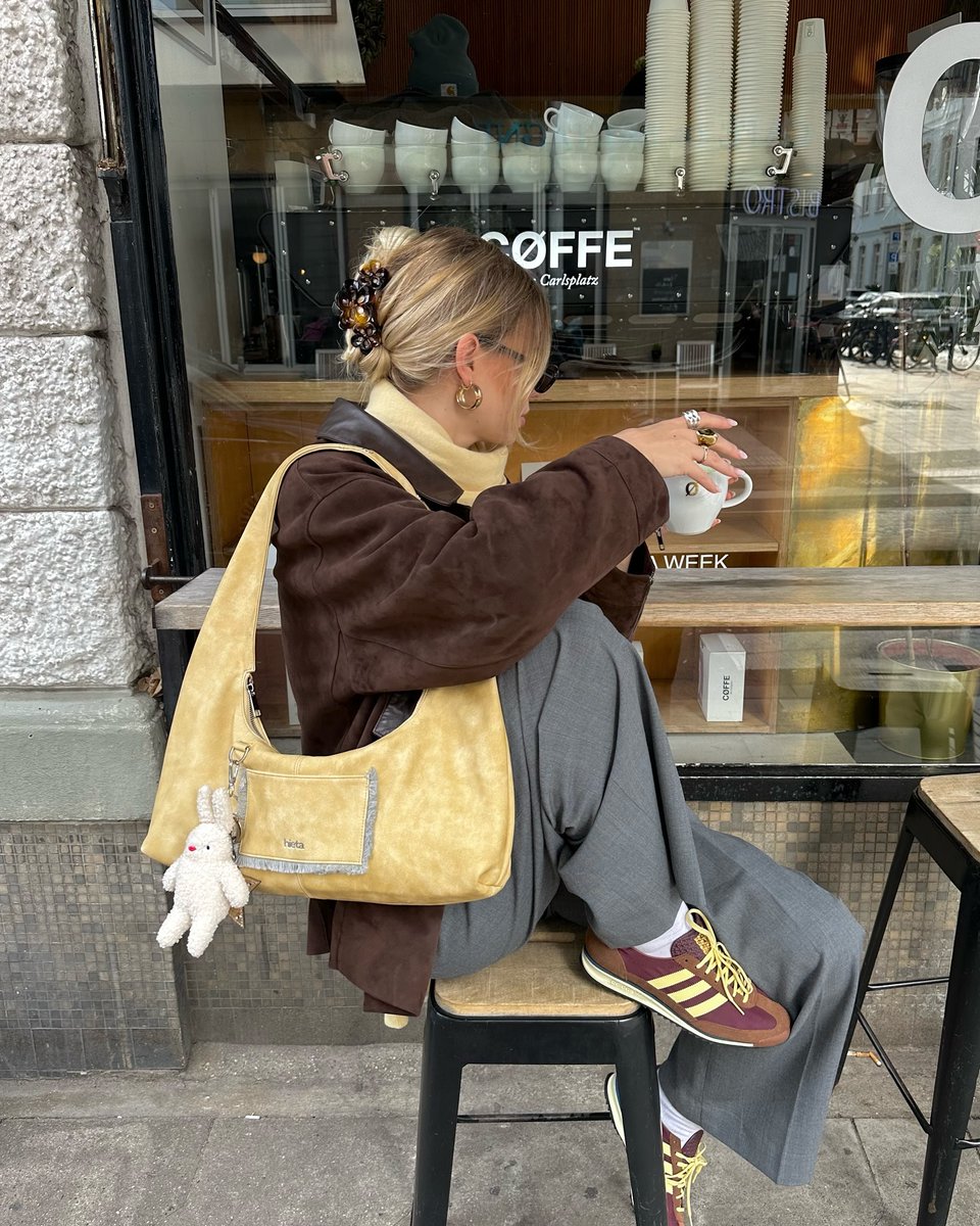 lerpsp's tweet photo. 世界中に星はたくさんあるけど、僕の目には君しか映らないよ。たまにはこういうのも悪くない。 💬🌟
YbYSE https://t.co/icka2EruNY