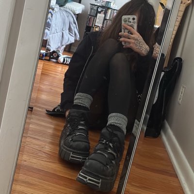 sssouija's tweet photo. #NewProfilePic https://t.co/KgQLjEboKf