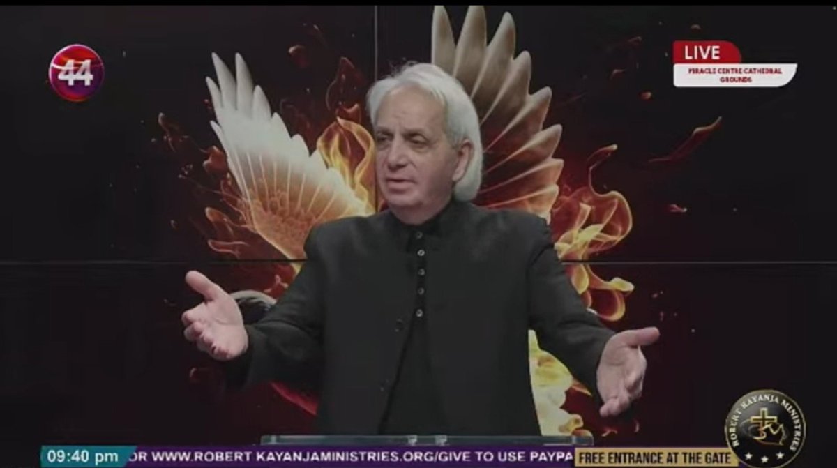AkoraPeter_O's tweet photo. Miracles, Signs and Wonders can not keep you, Only the word of God can keep you.
~ Benny Hinn
#BigFixConference https://t.co/AmfwU3xEjY