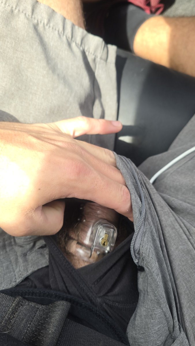 CAMPDADDIESBOI's tweet photo. Locking up for a bro. Getting hard in this is a bitch haha. 

Check out more at
 https://t.co/joNrur0fKA

#jock #jockstrap #dl #dlbi #bro #cock #onlyfans #cocklock https://t.co/2thyWnzBOu