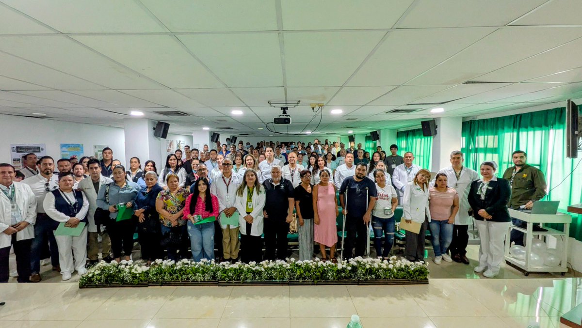 ImssSinaloa's tweet photo. 🏥💚 En el marco del Día Nacional de la Donación de Órganos y Tejidos, el #IMSSSinaloa y la Sección XI del #SNTSS entregaron reconocimientos en el HGR No. 1, destacando la solidaridad, el compromiso y la cultura de la donación. 🫀✨ https://t.co/cs9QNsNdvh
