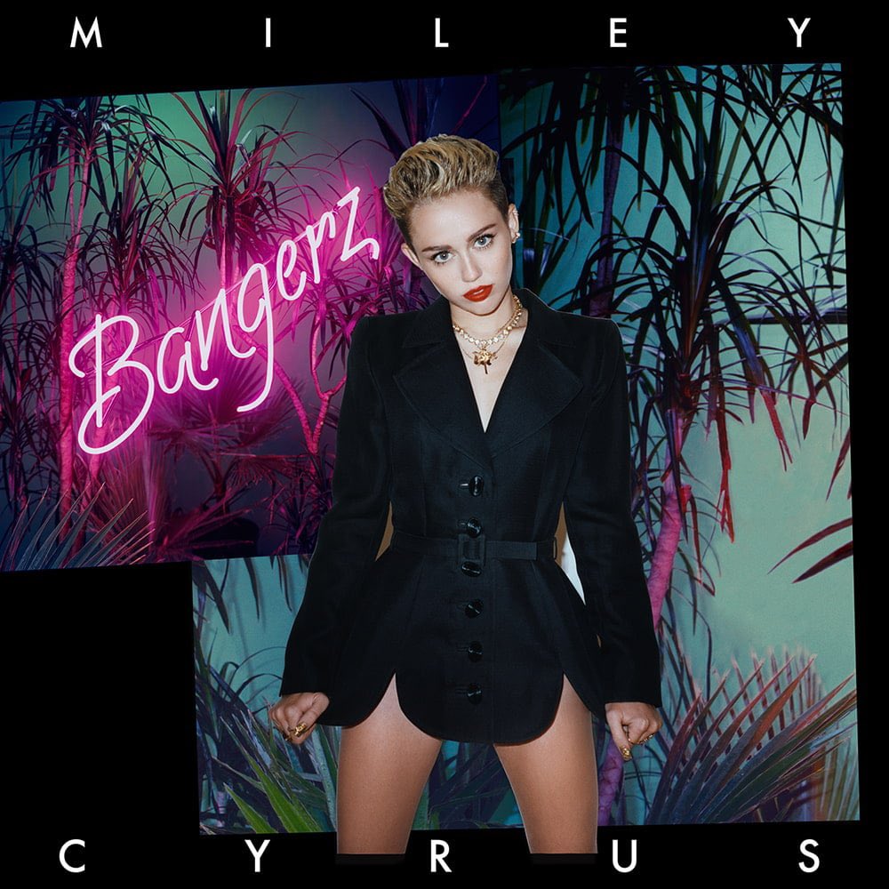 MILEYROOMHQ's tweet photo. Miley Cyrus' 'Bass Persuades' is expected to debut at #1 on the Billboard 200 with over 60K units first week (via @HITSDD).

This marks her first #1 album on the chart in 13 years since ‘Bangerz’ https://t.co/XFHxWDd6PU