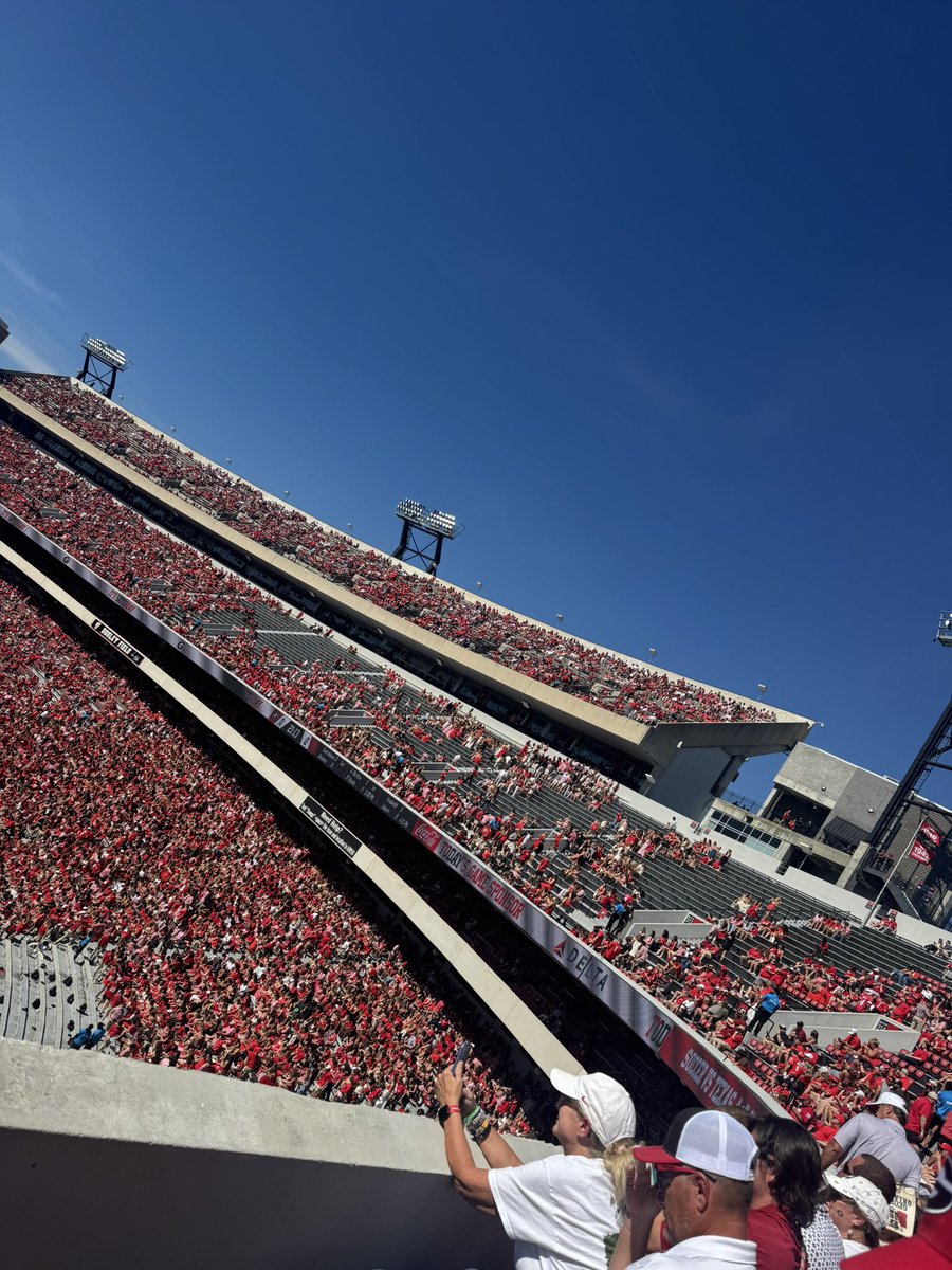 MDukes45's tweet photo. Come on fraternity and sorority.  This is a big game.  You should be here. https://t.co/mwoWPb1cxG