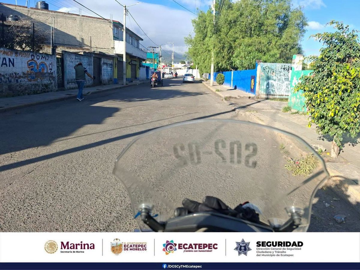 SeguridadEcatep's tweet photo. 𝗙𝗼𝗿𝘁𝗮𝗹𝗲𝗰𝗲𝗺𝗼𝘀 𝗹𝗮 𝗽𝗿𝗲𝘀𝗲𝗻𝗰𝗶𝗮 𝗽𝗼𝗹𝗶𝗰𝗶𝗮𝗹 𝗲𝗻 𝗹𝗮𝘀 𝗰𝗼𝗹𝗼𝗻𝗶𝗮𝘀 | 𝗦𝗲𝗰𝘁𝗼𝗿 𝟮
Lee la nota completa aquí:🔗https://t.co/sEmW9OaW51

#EcatepecCambioQueSeSiente #ElCambioSeSiente #AzucenaCumple #Ecatepec #SeguridadParaTodasYTodos #PolicíaDeEcatepec https://t.co/wlPOpZmtRp