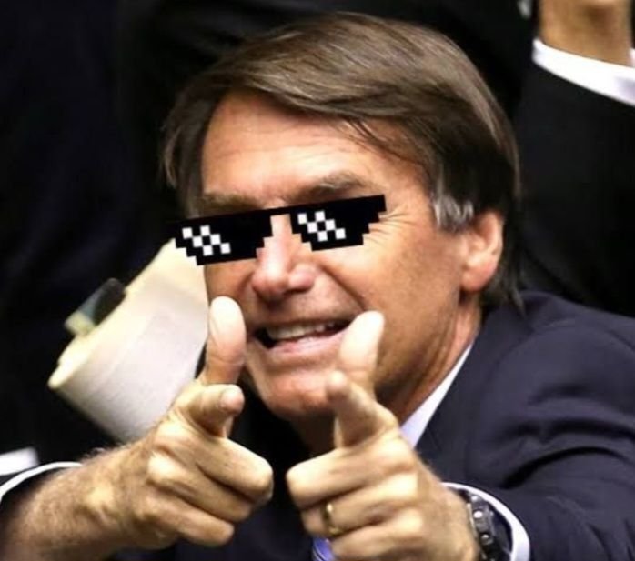 o_olavista_news's tweet photo. Ele começou só. Não tinha militância, nem Nikolas e os demais políticos de direita, nem mais ninguém. Mas conseguiu juntar ao seu lado 57 milhões de bravos brasileiros.

Continuo firme com Bolsonaro e o seu sucessor. Vote Flávio Bolsonaro 22! https://t.co/OoQ90Sj6mb