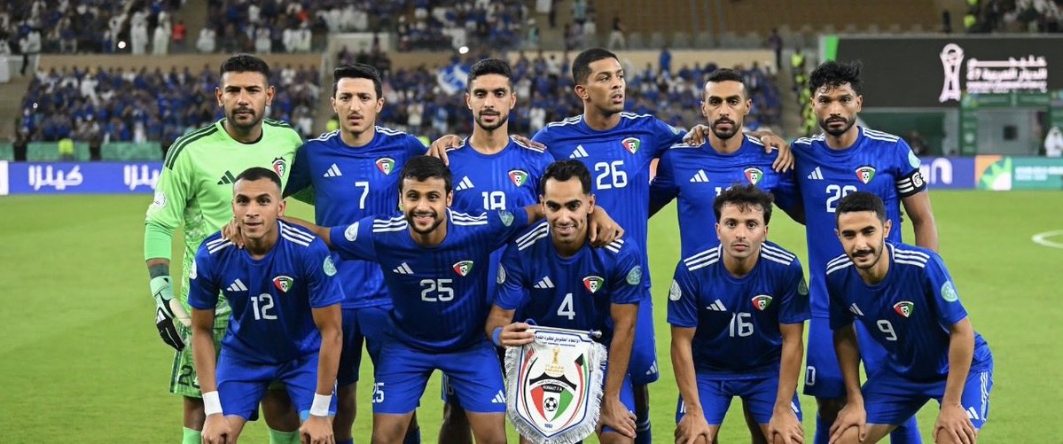 MohQ8tv's tweet photo. ٧   دورات خليج  متتاليه بعيدون
عن المُنافسه وللمرّه ال ١٠٠  نقول
المُشكلة ليست باللاعبين  فهذا
سيفوه وهذي خلاجينه دوري ضعيف  وهذي  مخرجاته المنظومة والعمل والبيئة متاهلكه نحتاج غربله كرويه ورجال يعملون لمصلحة بلدهم 🇰🇼
#الأزرق_ينزف https://t.co/CTkXMFYcJ3