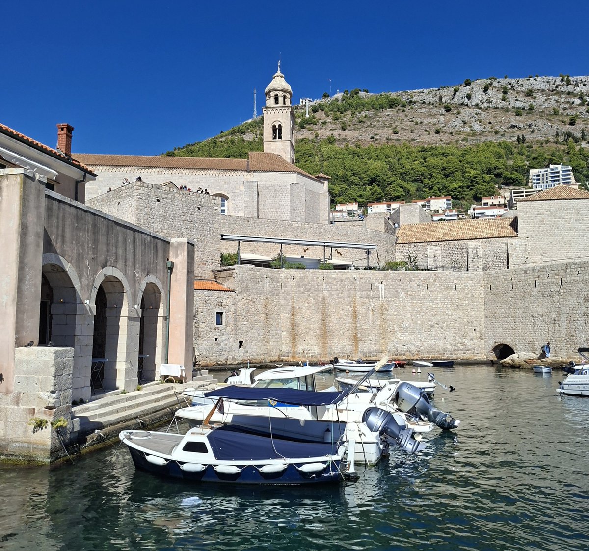 Izeebee_Izz's tweet photo. Tirena Dock, Dubrovnik https://t.co/hr6ubprhkt