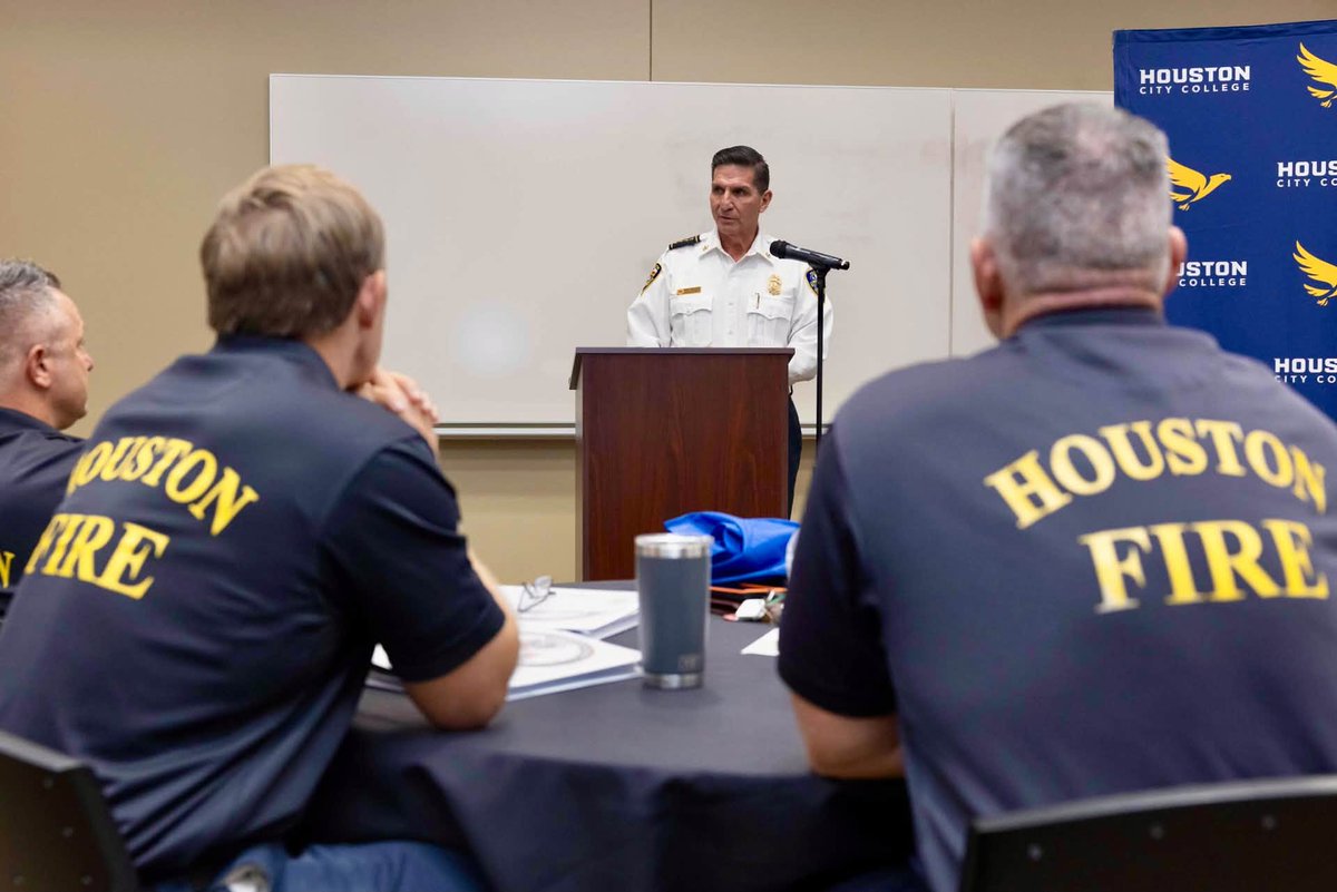 HoustonFire's tweet photo. The HFD Executive Leadership Academy, which wrapped up its first week, marks the first Executive Leadership Academy in HFD history and only the second program of its kind in the nation, following the New York City Fire Department (FDNY). https://t.co/7xcmAsYdIU