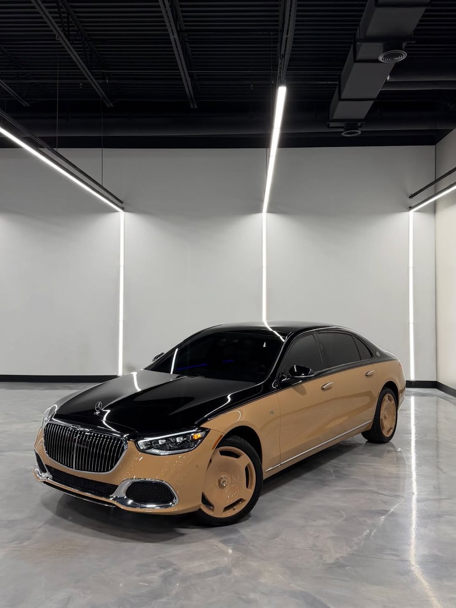 Venosier's tweet photo. MERCEDES-BENZ MAYBACH S680 https://t.co/V7eigA7Tom