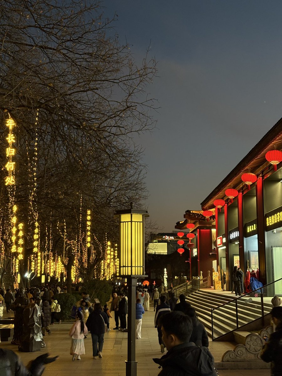 westiden's tweet photo. La Chine la nuit > le reste du monde en effet https://t.co/1RtEoGDyob