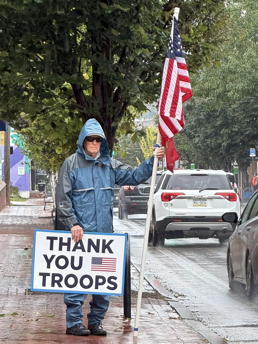 wcchronicle's tweet photo. Every Saturday people stand on the corner of Market St. and High St., exercising their free speech. This rainy Saturday was no different. Pictured here is three-term Mayor Tom Chambers, from the American Sheepdogs, and Andi Hubbard from the Chester County Peace Movement. https://t.co/HWG4kdqnAh