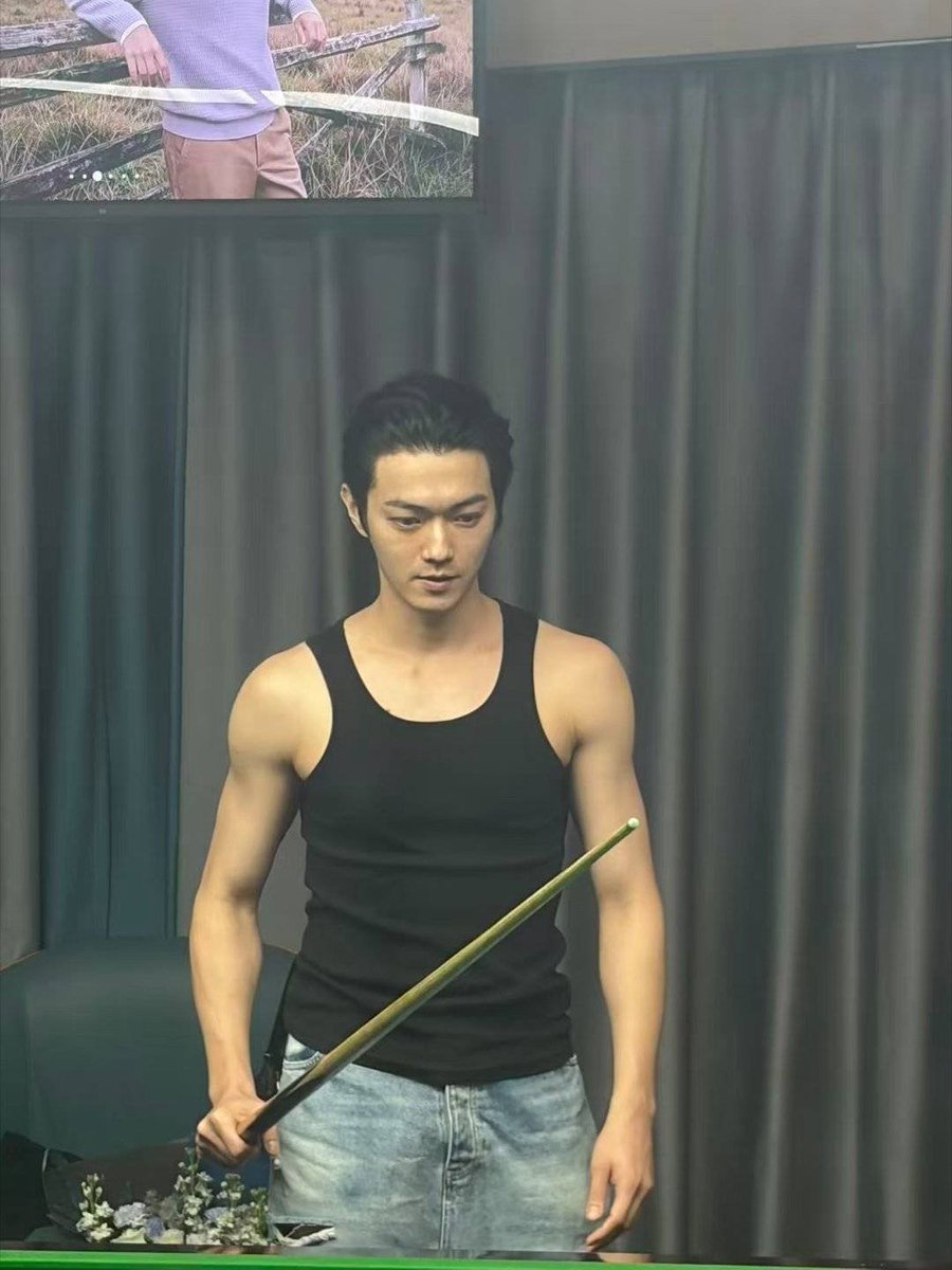 Xkfangirl88's tweet photo. Looks like #XuKai went for practicing Snooker with 2026 world champion Wu Yizhe for the upcoming exhibition match on Oct 7 2026 . https://t.co/K9qOiqxDOr