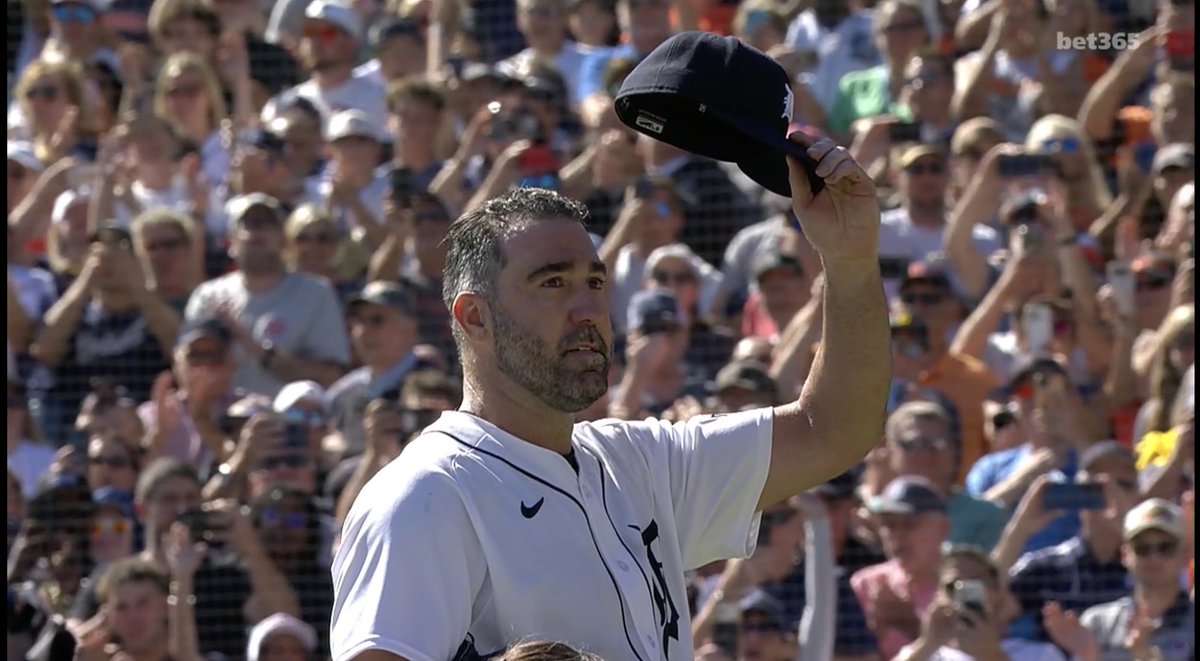 BradGalli's tweet photo. Justin Verlander’s MLB career comes to a close. 

Five and 1/3 innings. Six strikeouts. Two runs. 

One final magical outing from the Tigers pitcher and future Hall of Famer. https://t.co/ExXWBAjLRD