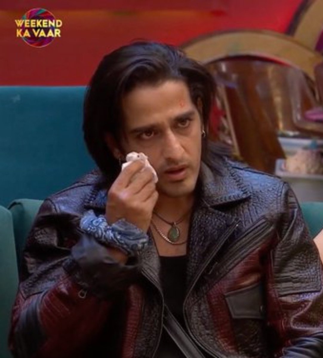 Lubna_Lah's tweet photo. Muddai lakh bura chahe kya hota hai, wahi hota hai jo manzur-e-Khuda hota hai..

QAZI THE ROCKSTAR OF BB20  

#QaziTouqeer #BiggBoss20 
@qazitouqeerr @HotstarReality @JioHotstar https://t.co/lEbvttHVOe