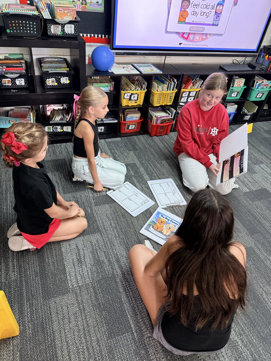 CourtneyhsWard's tweet photo. When the perfect collaboration happens✨ @IHSchools @IHMiddle https://t.co/8H02CB0gkq