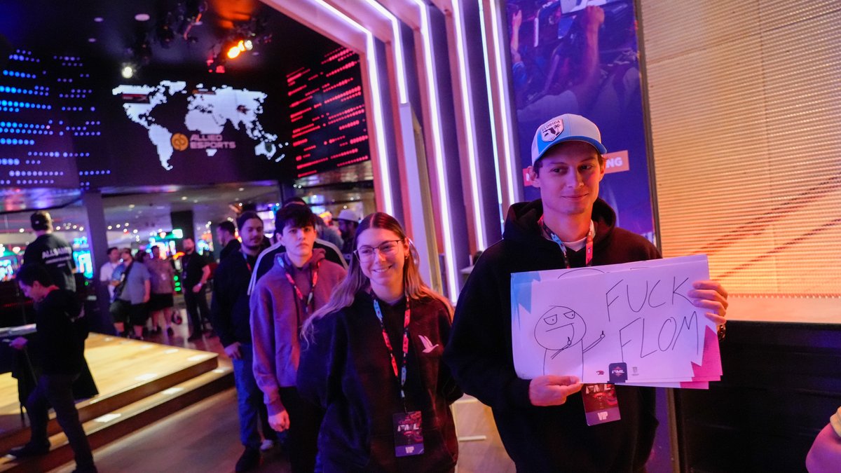 fl0m's tweet photo. Day 2 has been a vibe so far #FML2026 https://t.co/0HToHjeaNe