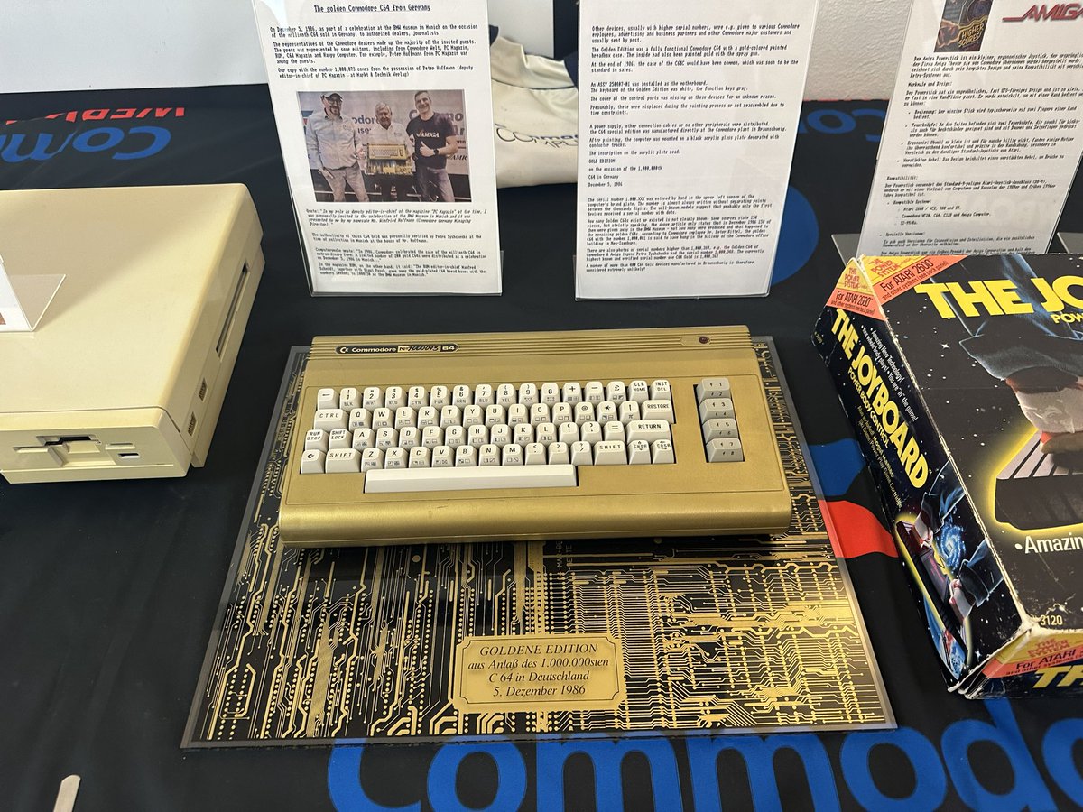 diZZy128's tweet photo. letos mi #bytefest nevyšel dle představ, tak alespoň odpolední návštěva. pokec s přáteli, novinky v 8bit scéně, co víc si přát 🕹️ https://t.co/wikxNhxfn3