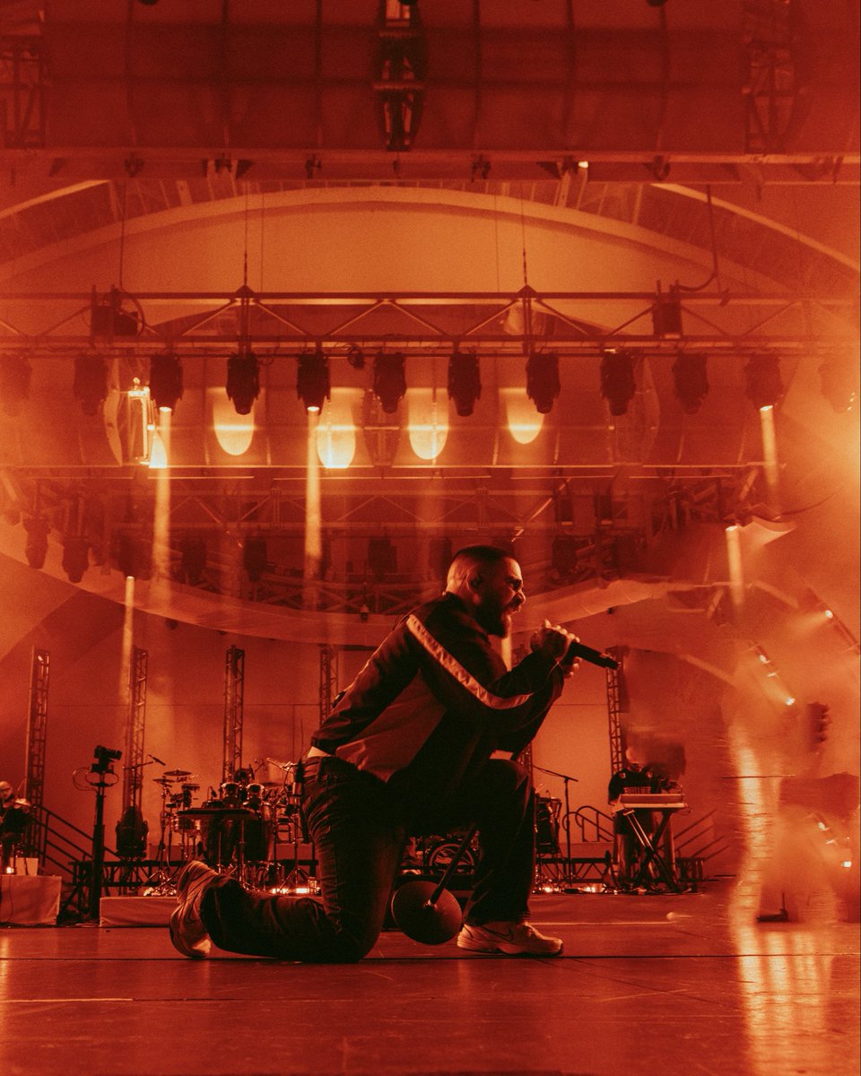 jonbellion's tweet photo. THANK YOU HOLLYWOOD BOWL https://t.co/DQz0krFZ6u
