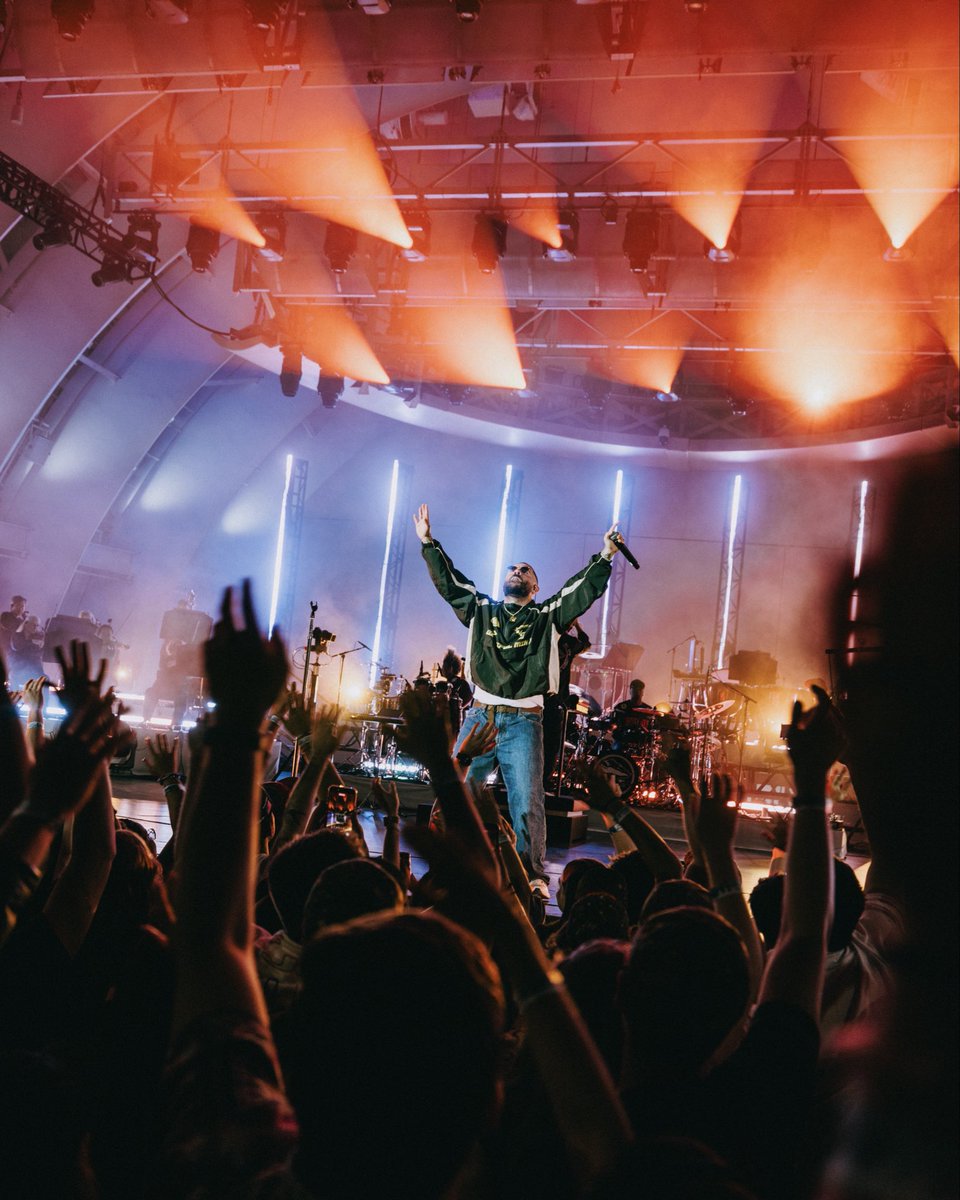 jonbellion's tweet photo. THANK YOU HOLLYWOOD BOWL https://t.co/DQz0krFZ6u