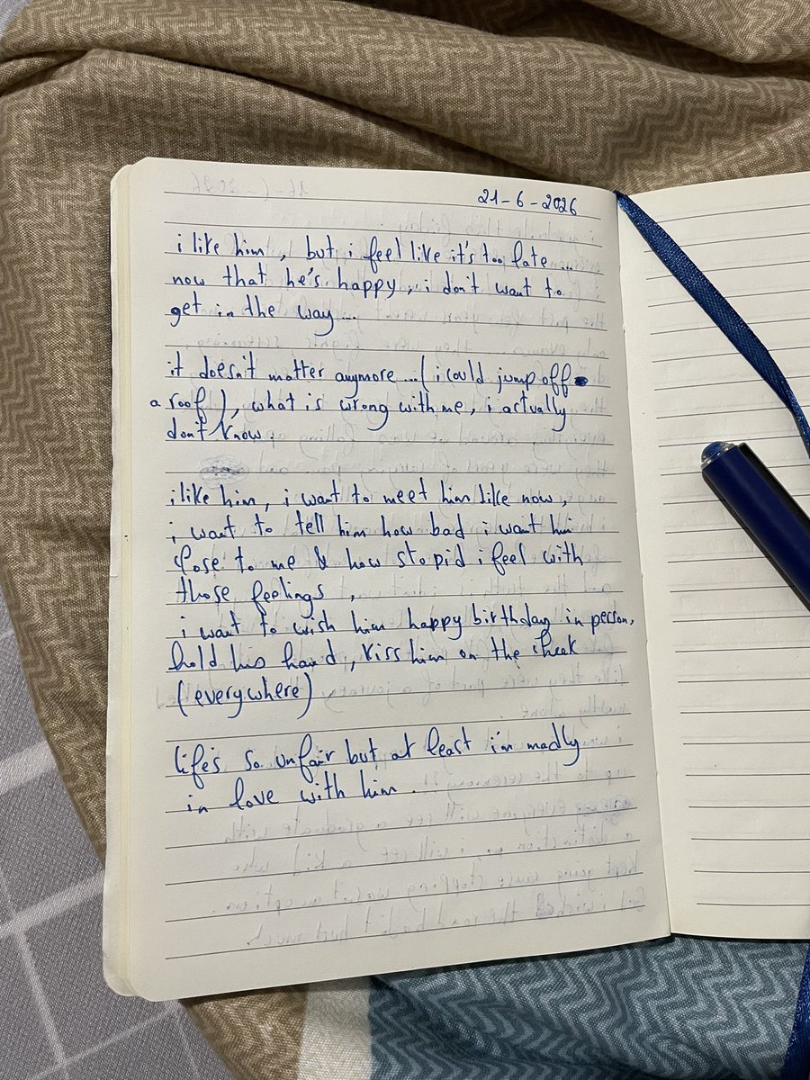 peetsology's tweet photo. how tf am i supposed to write again after this (we broke up) https://t.co/se95yEQsao