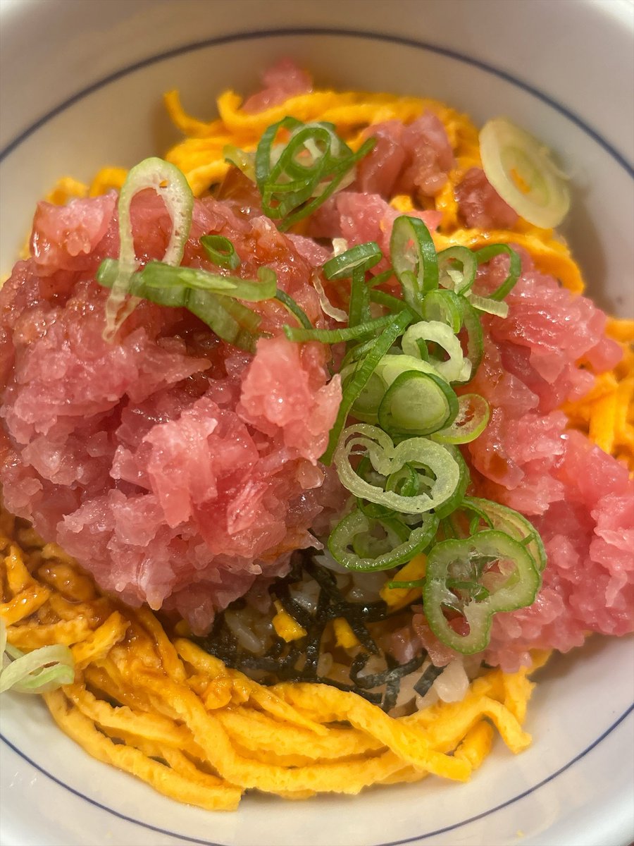 sakura_Mrsj's tweet photo. この2日間ほど
仕事でどちゃクソイライラ
したので
こんな朝方にこんなの
食べてやったぜ‼️

(  °ᗜ°)ﾊﾊｯ

レッツゲリィだわ‼️ https://t.co/mznhhaP36j