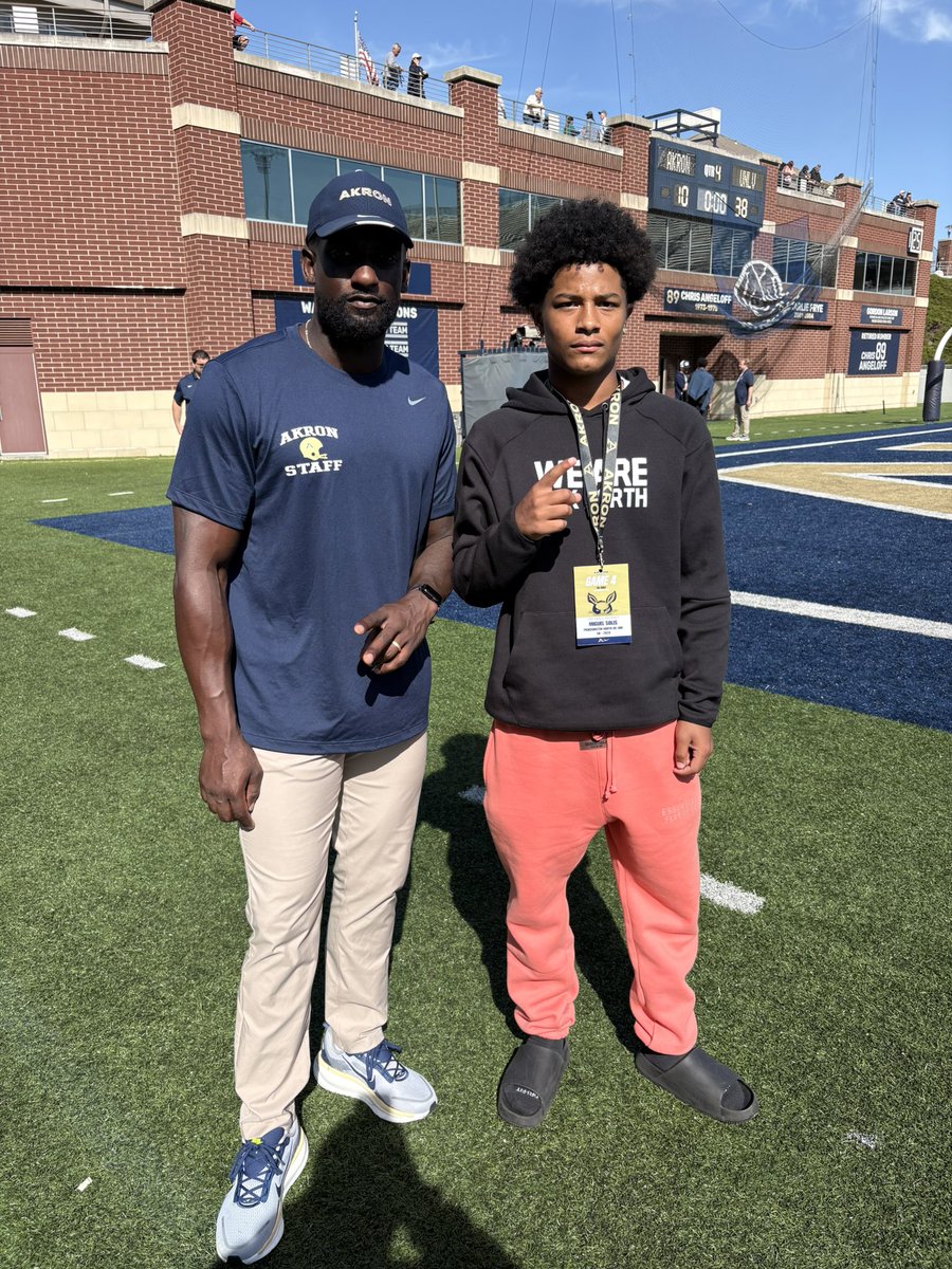 Miguel_solis09's tweet photo. After a great game day visit and conversation with @Coach_CoreyB I’m blessed to receive my 4th division 1 from Akron university #gozips https://t.co/JVOEs3CsbE