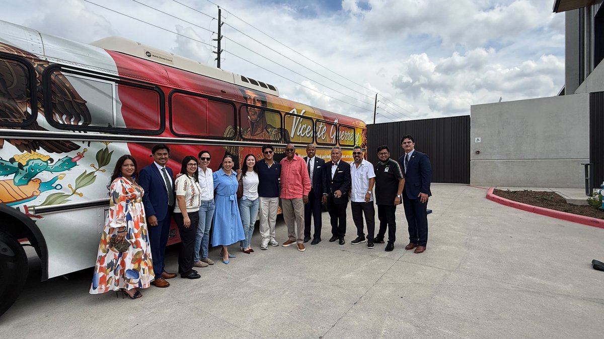 nenaorantes's tweet photo. I am honored by the distinguished invitation from Commissioner Rodney Ellis’s office to participate in the "Hispanic Heritage Celebration event. It was a true privilege to witness the official unveiling of the mobile bus monument dedicated to honoring the memory of Vicente Guerre https://t.co/dv8fx6ZA7j