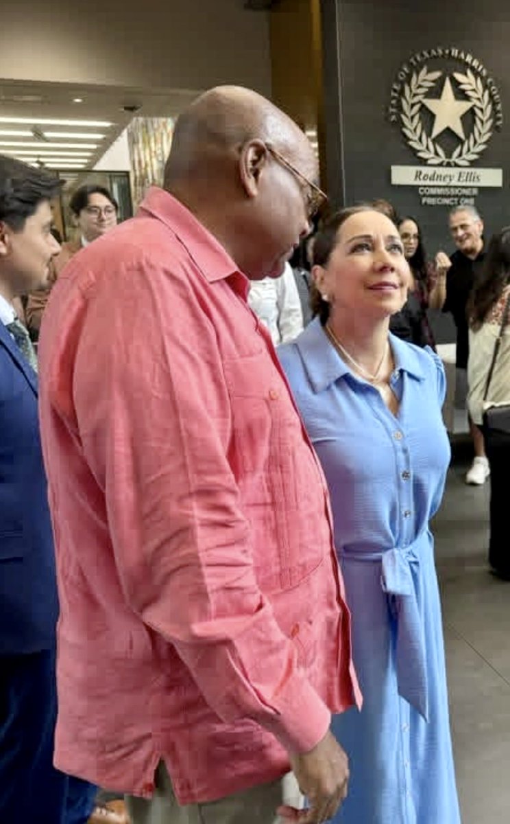 nenaorantes's tweet photo. I am honored by the distinguished invitation from Commissioner Rodney Ellis’s office to participate in the "Hispanic Heritage Celebration event. It was a true privilege to witness the official unveiling of the mobile bus monument dedicated to honoring the memory of Vicente Guerre https://t.co/dv8fx6ZA7j